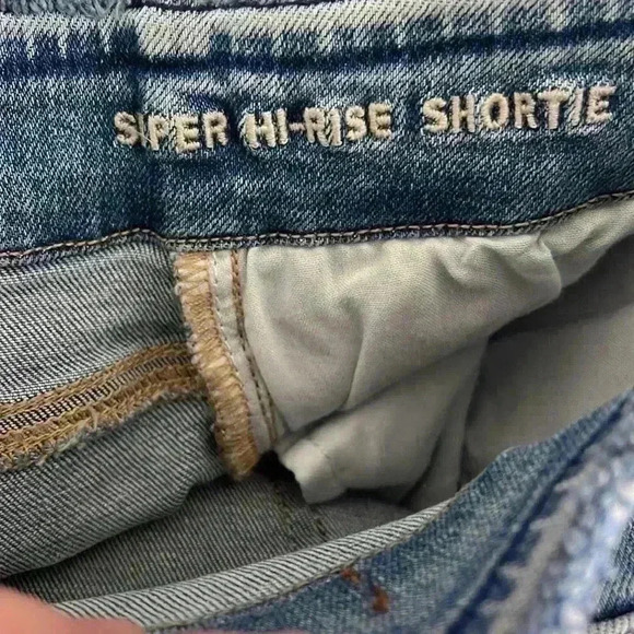 American Eagle Super High Rise Shorts Size 4 NEW - Picture 4 of 5